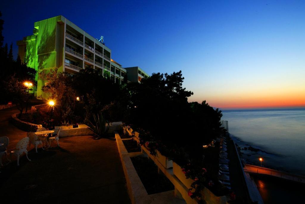 Kismet Otel Кушадасы Экстерьер фото
